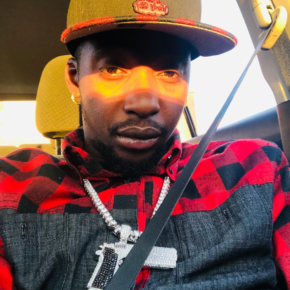 Meet your Posher, Travon